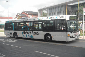 147 Oxford Road Link bus