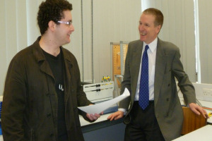 Peter Thompson (l) with Dr Peter Fenn 