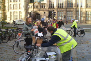 University cyclists arrive at work