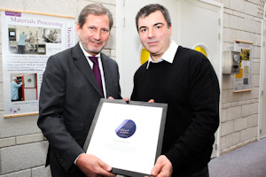 Commissioner Hahn with Sir Kostya Novoselov