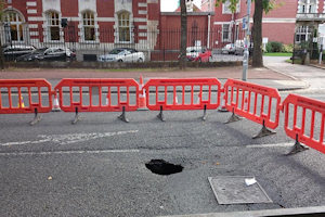 hole in Oxford Road