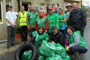 Claire Fraser and volunteers