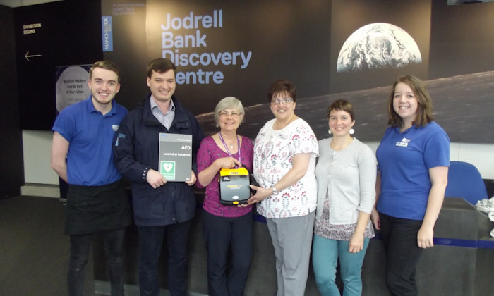 JBO Discovery Centre Team with Janet Makin (holding AED)