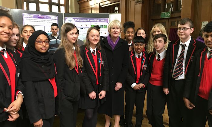 The presidents and students from West Hill School