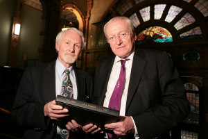 Dr Adrian Roberts (Battelle) and Prof John Perkins (UoM)